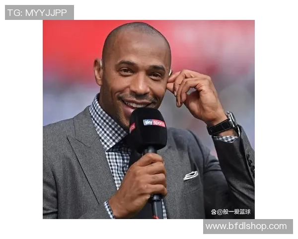 足球明星亨利的妻子美丽照片曝光引发热议网友纷纷点赞评论不断